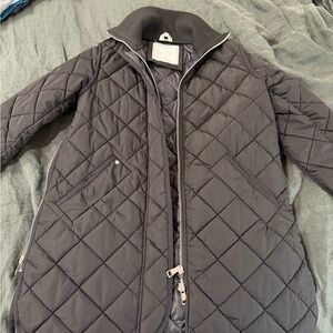 Sosken Black Quilted Women's Puffer Jacket